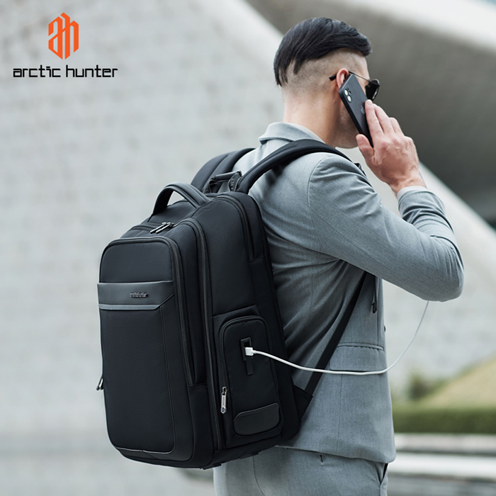 ARCTIC HUNTER τσάντα πλάτης B00544 με θήκη laptop 17″, 40L, USB, μαύρη