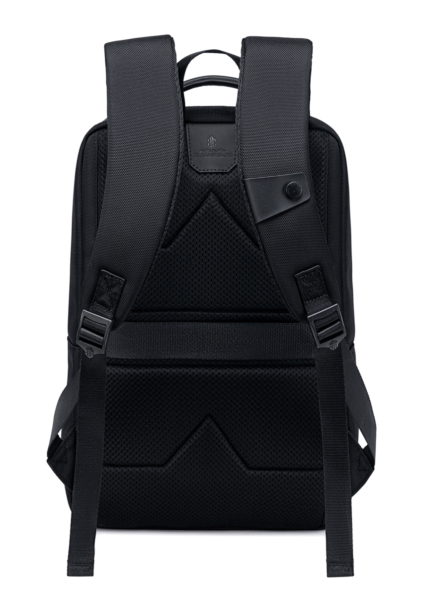 ARCTIC HUNTER τσάντα πλάτης B00681 με θήκη laptop 15.6″, 11L, μαύρη