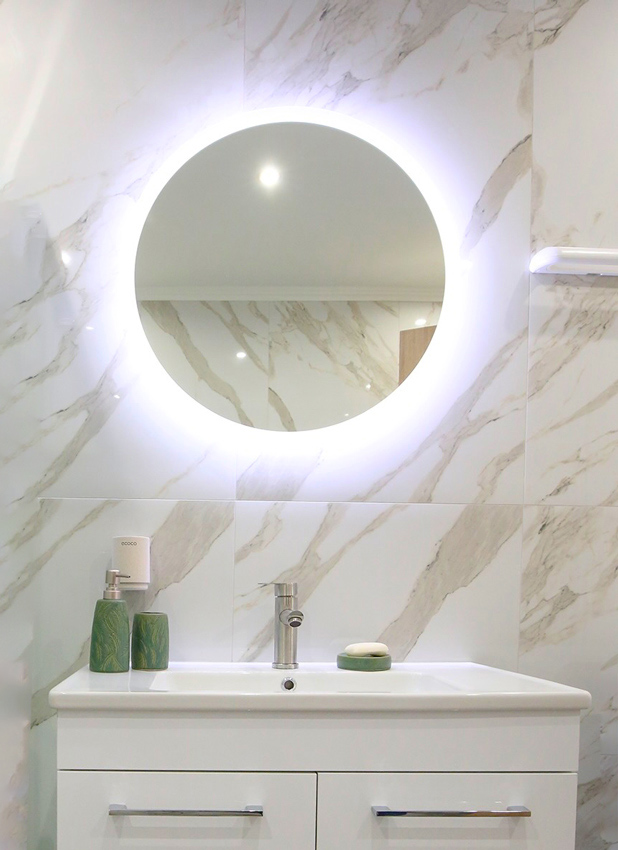 BRUNO καθρέφτης μπάνιου LED BRN-0192, στρόγγυλος, 24W, Φ70cm, IP67