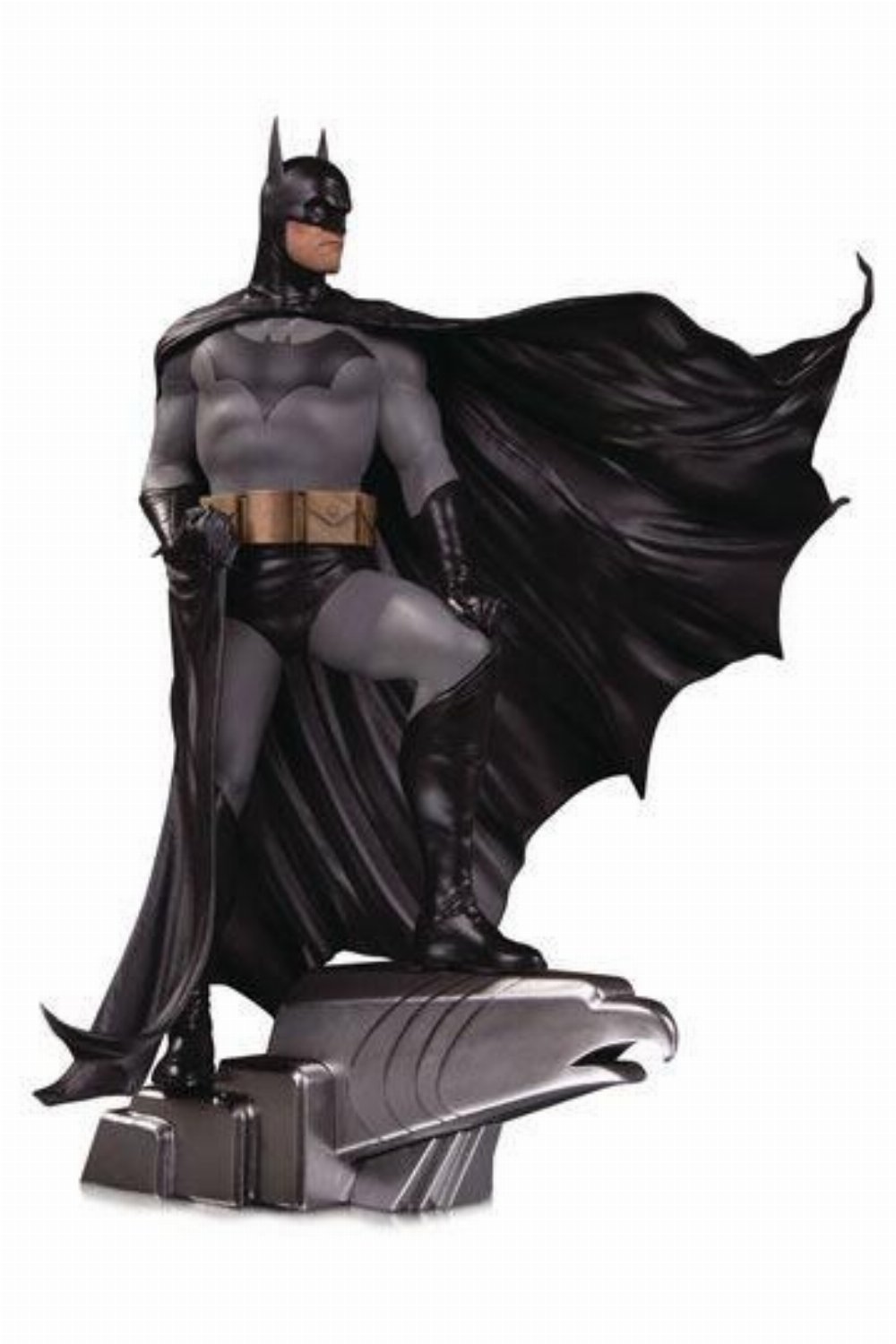 DC Designer Series – Batman Deluxe Statue (35cm) (LE5000)