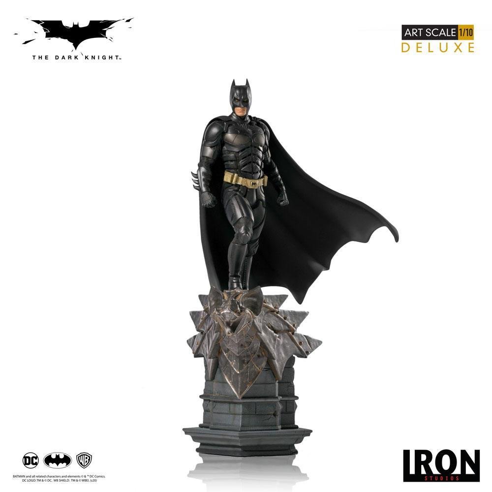 The Dark Knight – Batman Deluxe Art Scale 1/10 Statue (31cm)