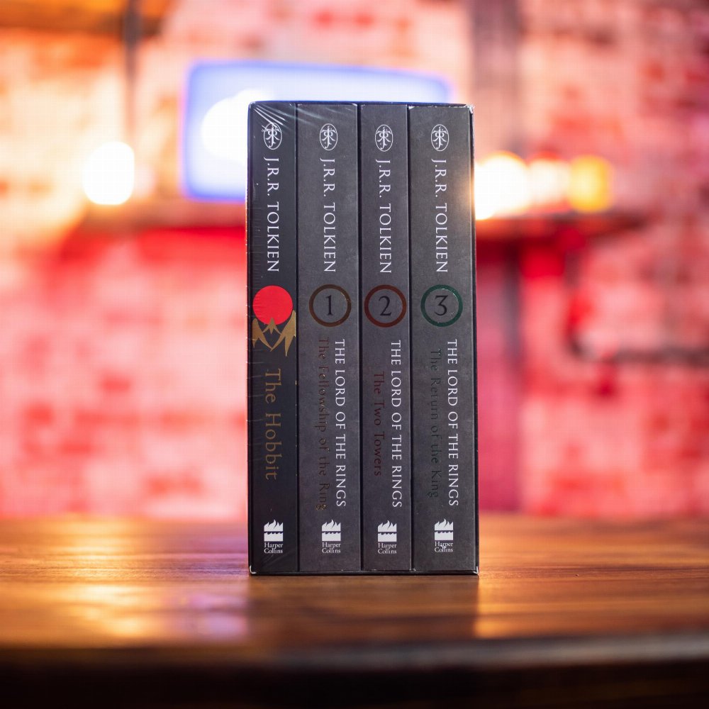 Κασετίνα The Hobbit & The Lord of the Rings: 4-Volume