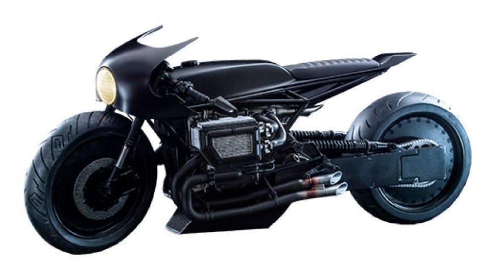 The Batman: Hot Toys Masterpiece – Batcycle Action Figure (42cm)