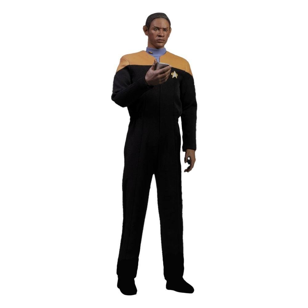 Star Trek: Voyager – Lt. Commander Tuvok Action Figure (30cm)