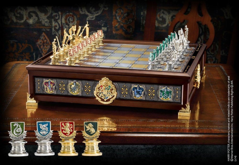Harry Potter – Hogwarts Houses Quidditch Συλλεκτικό Σετ Σκάκι