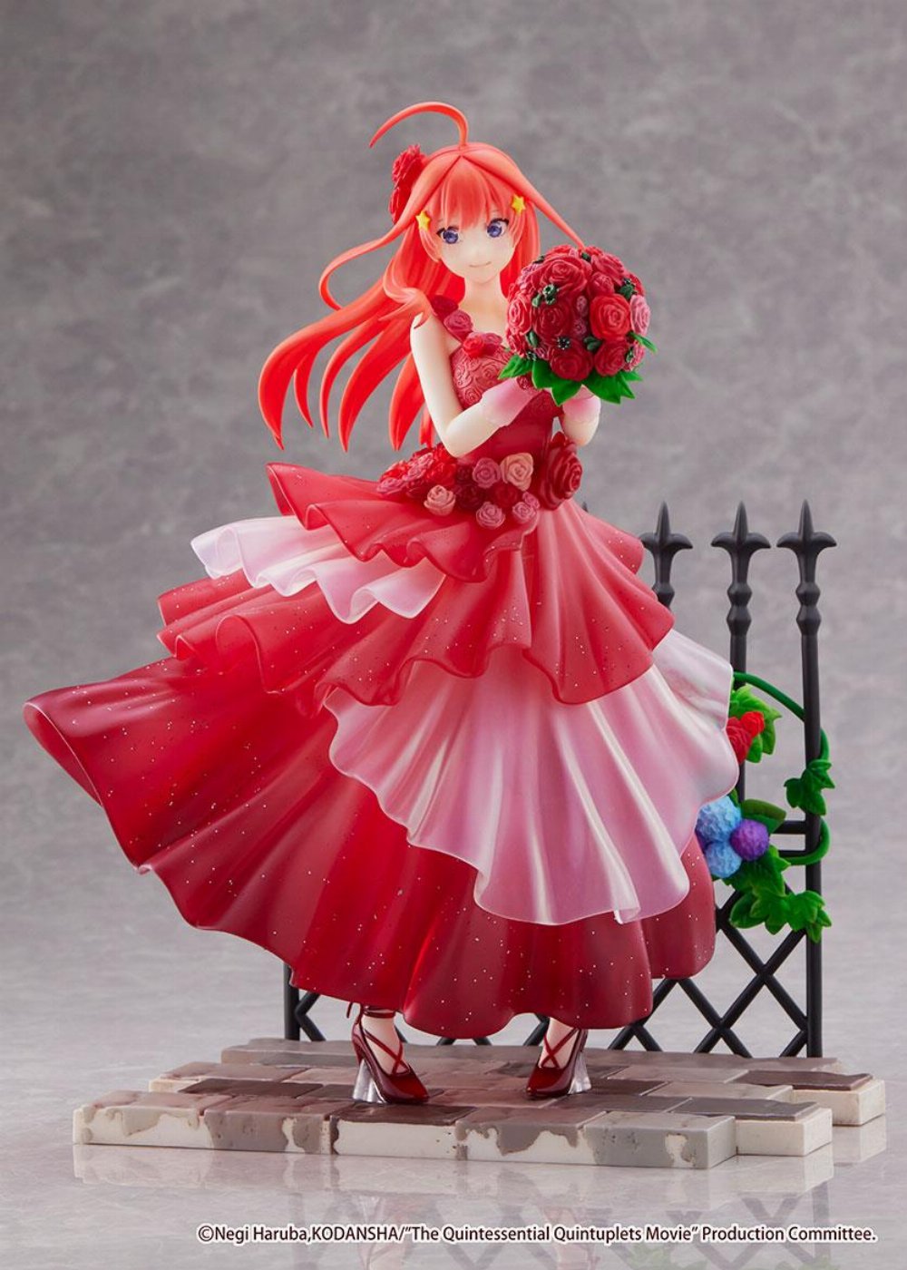 The Quintessential Quintuplets: The Movie – Itsuki Nakano Floral Dress Φιγούρα Αγαλματίδιο (23cm)