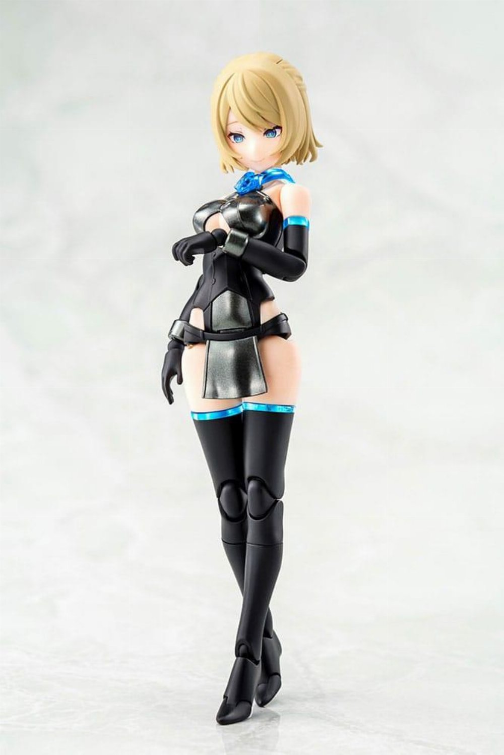 Megami Device – Bullet Knights Exorcist Widow 1/1 Σετ Μοντελισμού (19cm)