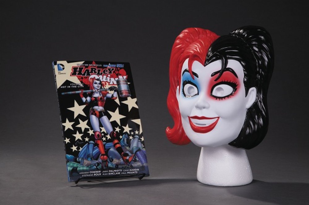 Harley Quinn – Book And Mask Set