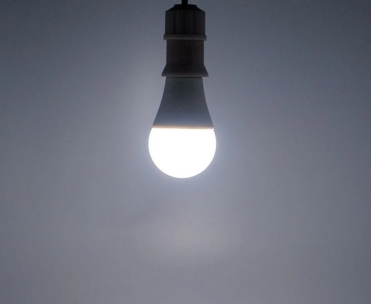 Λάμπα LED – E27 – 5W – 6500K – A – 430005