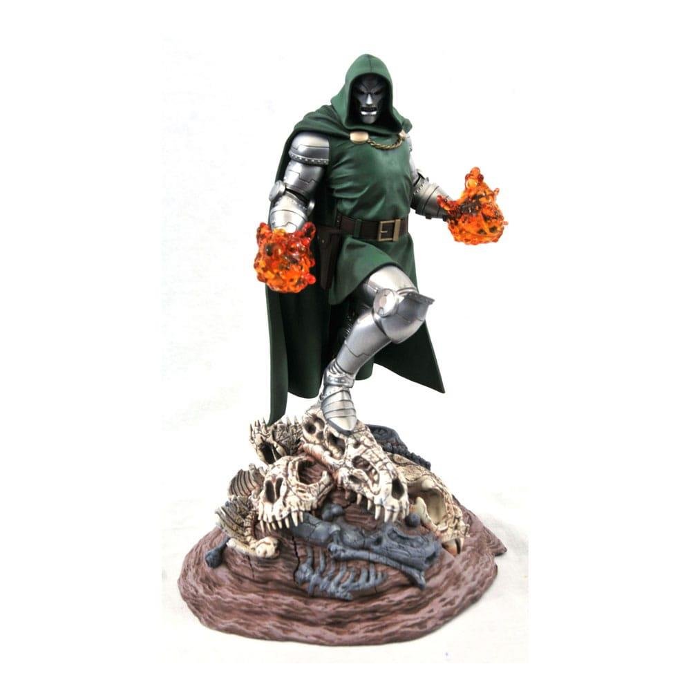 Marvel Comic Gallery – Doctor Doom Φιγούρα Αγαλματίδιο (25cm)