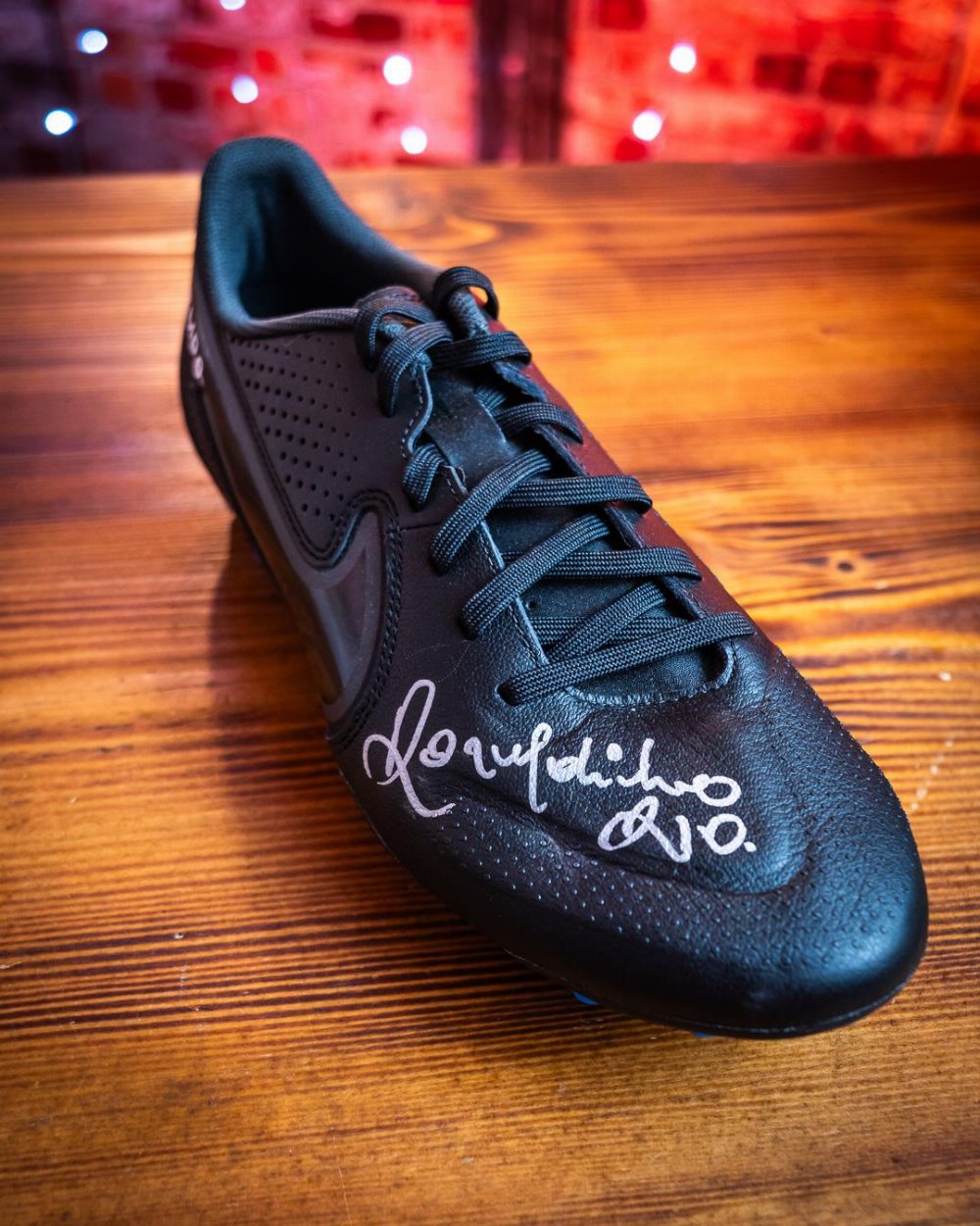 Ronaldinho Signed Soccer Cleat (Authenticated by Beckett)