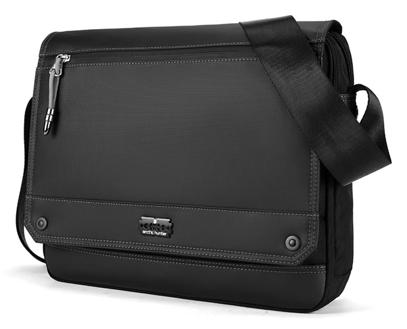 ARCTIC HUNTER τσάντα ώμου K00093 με θήκη laptop 14″, 9L, μαύρη